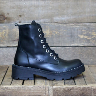 Chacal Chacal - 6850 Madison Leather - Black