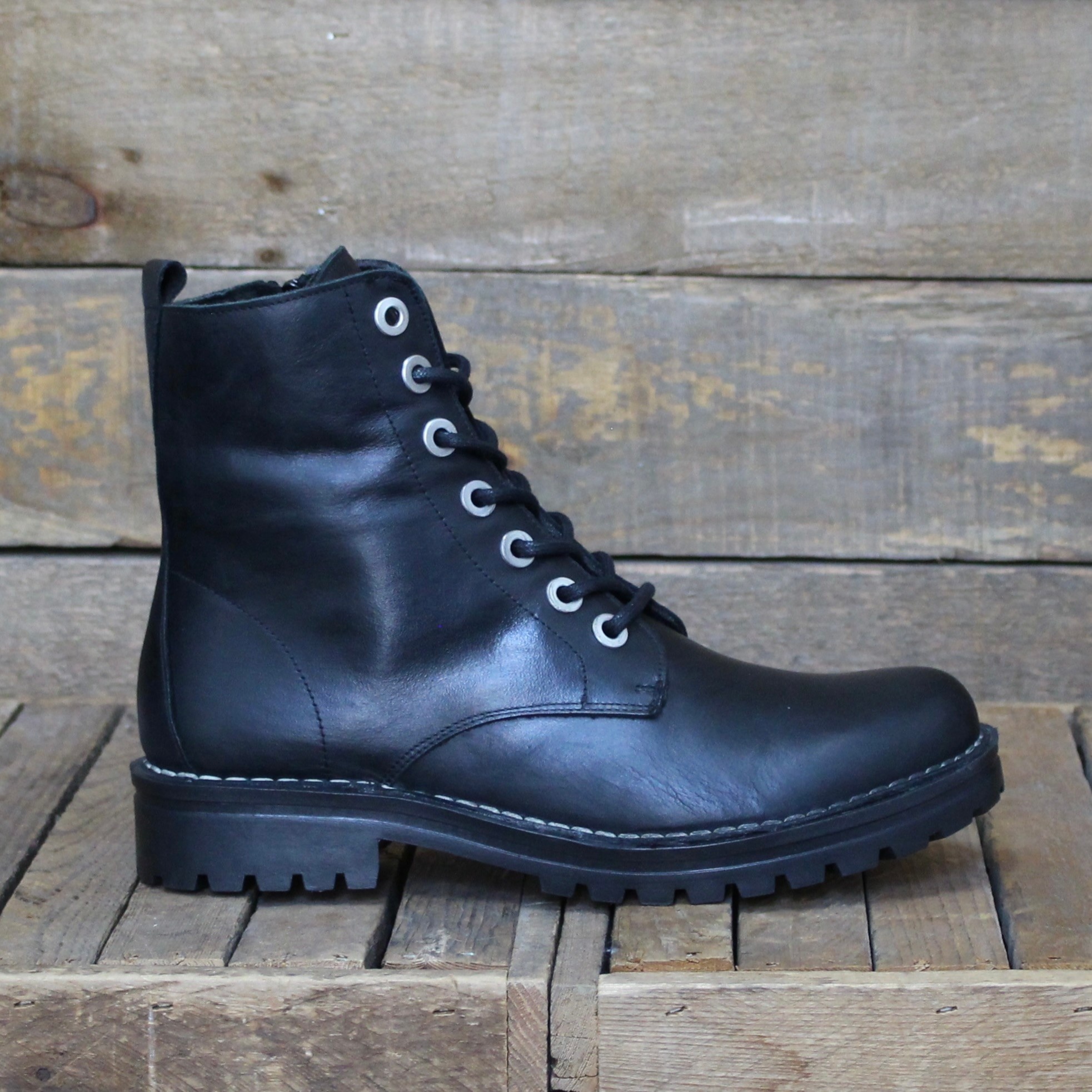 Chacal Chacal - 6830 Madison Leather - Black