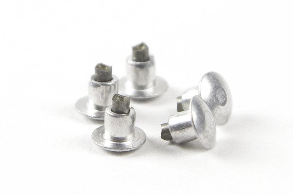 Terrene Triple Traction Crown Stud Pack of 100