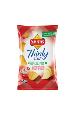 Smith Smiths Thinly Cut Chips Sweet Chilli Sour Cream 175g