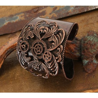 Antiqued Copper Gears Metal Cuff