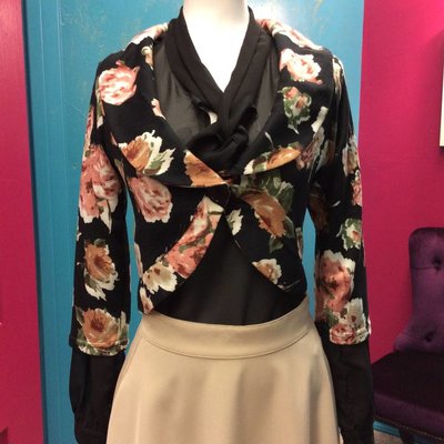 Steady Floral Marilyn Cropped Sweater