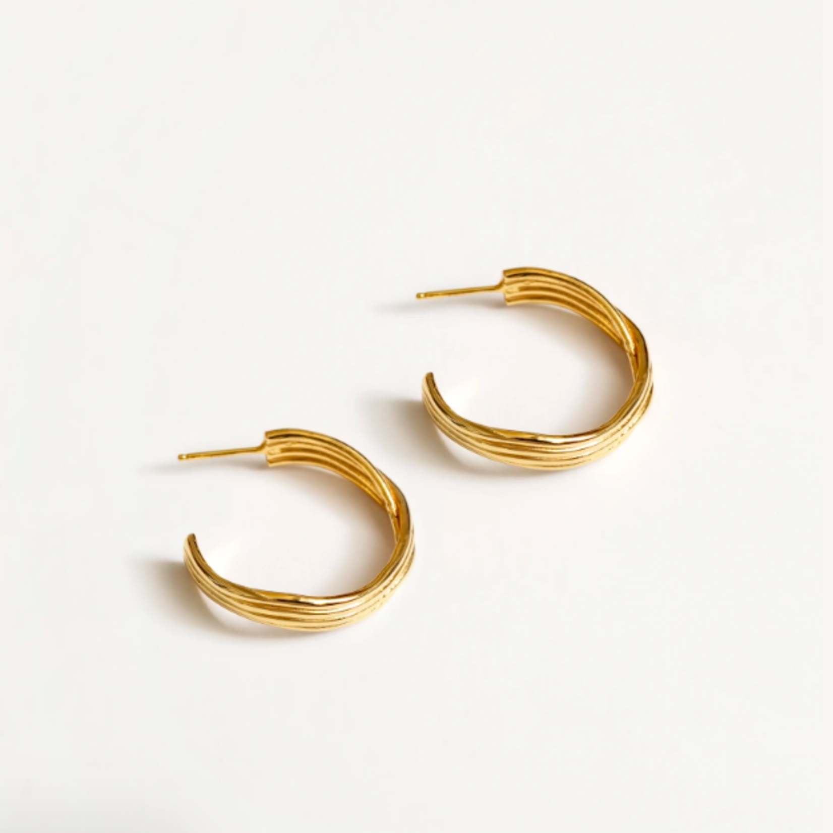 Gold wolf earrings shop