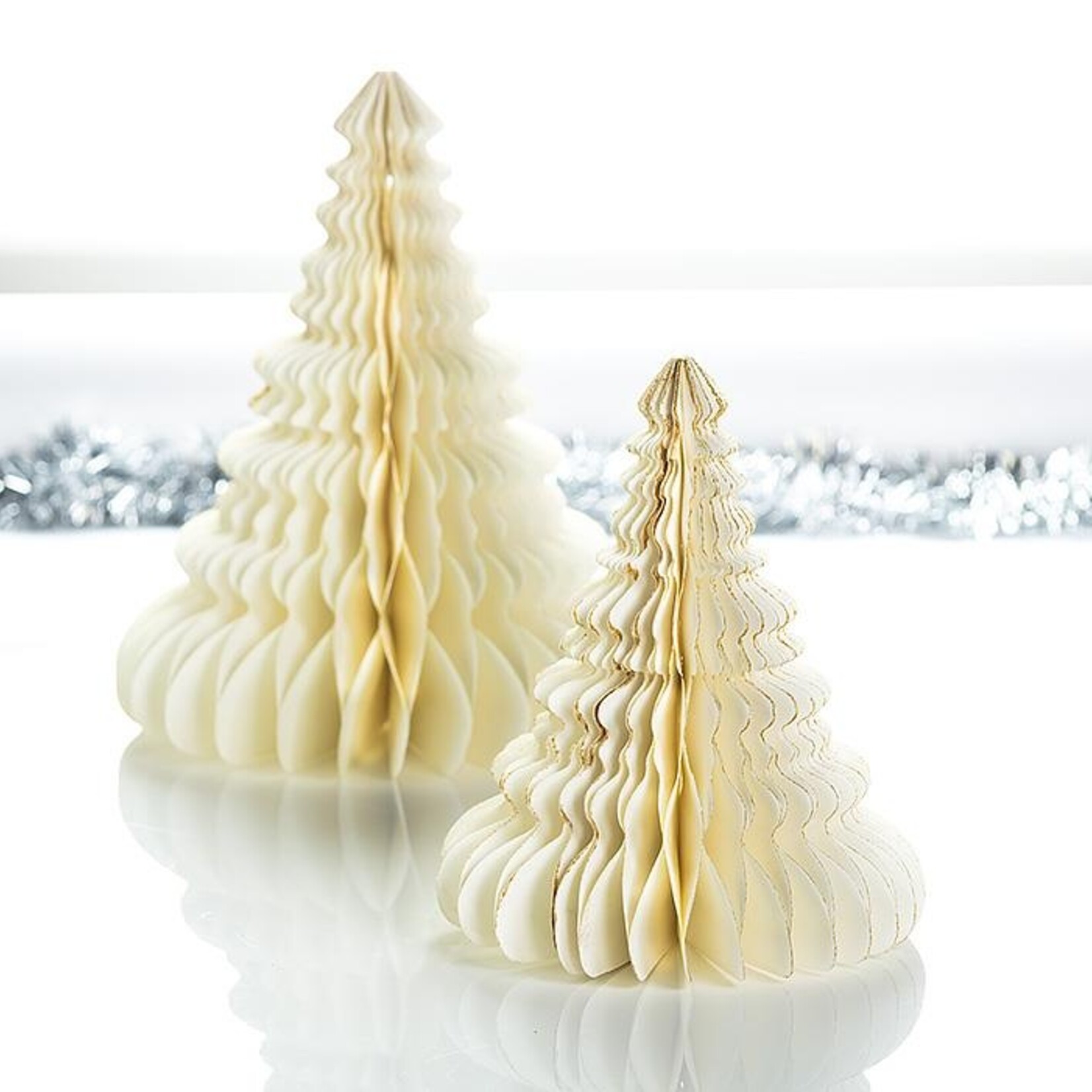 Abbott Medium Pleated Ivory Tree