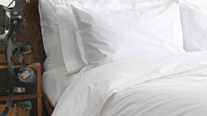 The Difference Between Sateen and Percale Bedding