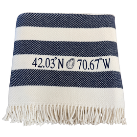 A Soft Idea Duxbury Oyster and Coordinates Throw 55x70