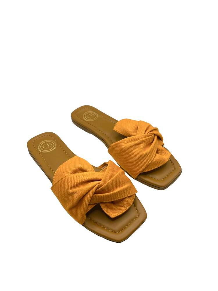 CB Designs Sorrento flat