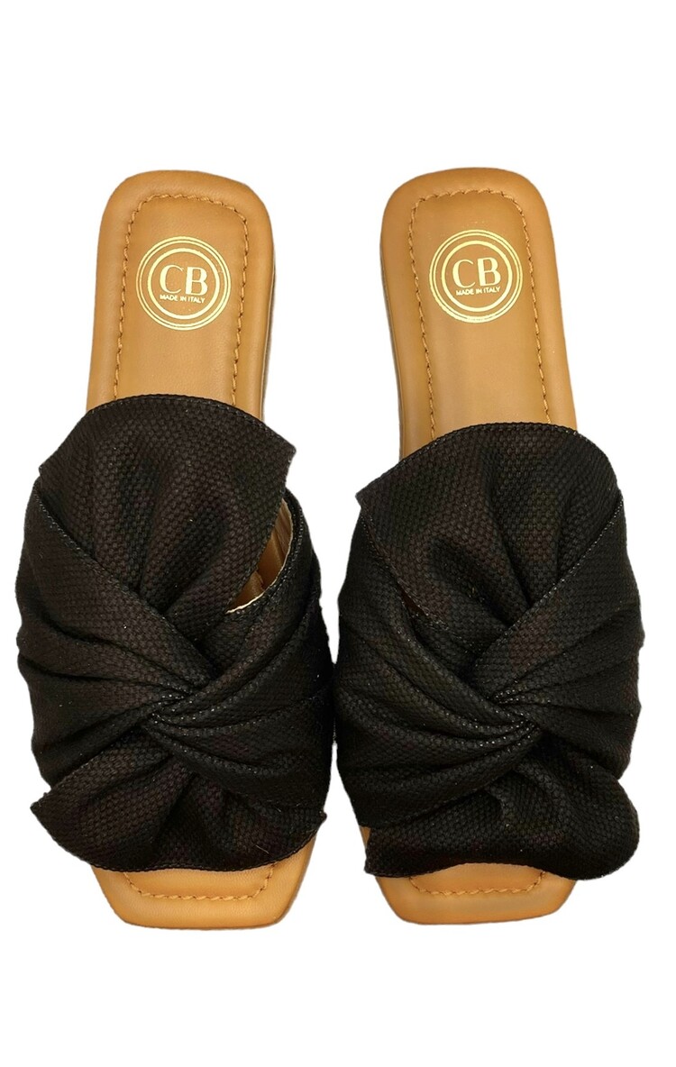 CB Designs Italia flat