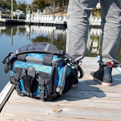 Calcutta Calcutta CSTB37 Squall Tackle Bag w/ 4 Trays Mossy Oak