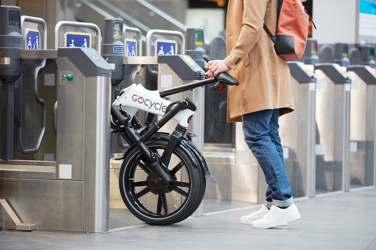 GoCycle on Train