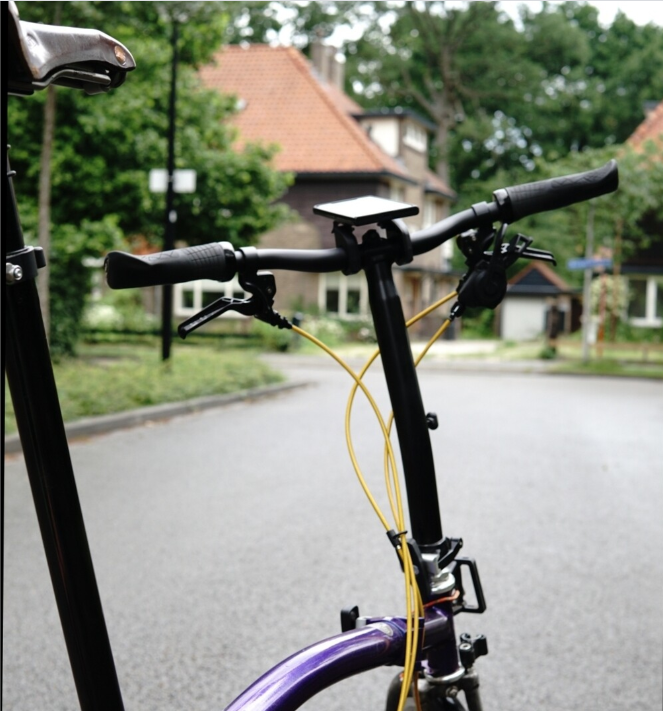 Quad Lock Brompton Phone Bike Mount [Review]