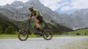 Why Brompton Folding Bikes Are the Best Choice for Boulder Apartment Living Why Brompton Folding Bikes Are the Best Choice for Boulder Apartment Living
