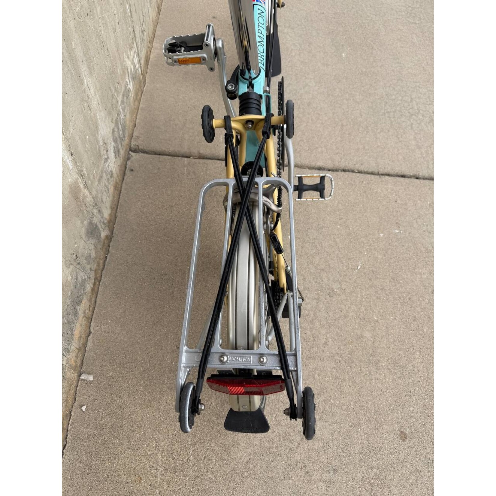 Brompton C line 6 speed Turkish Green M handlebar pre-owned