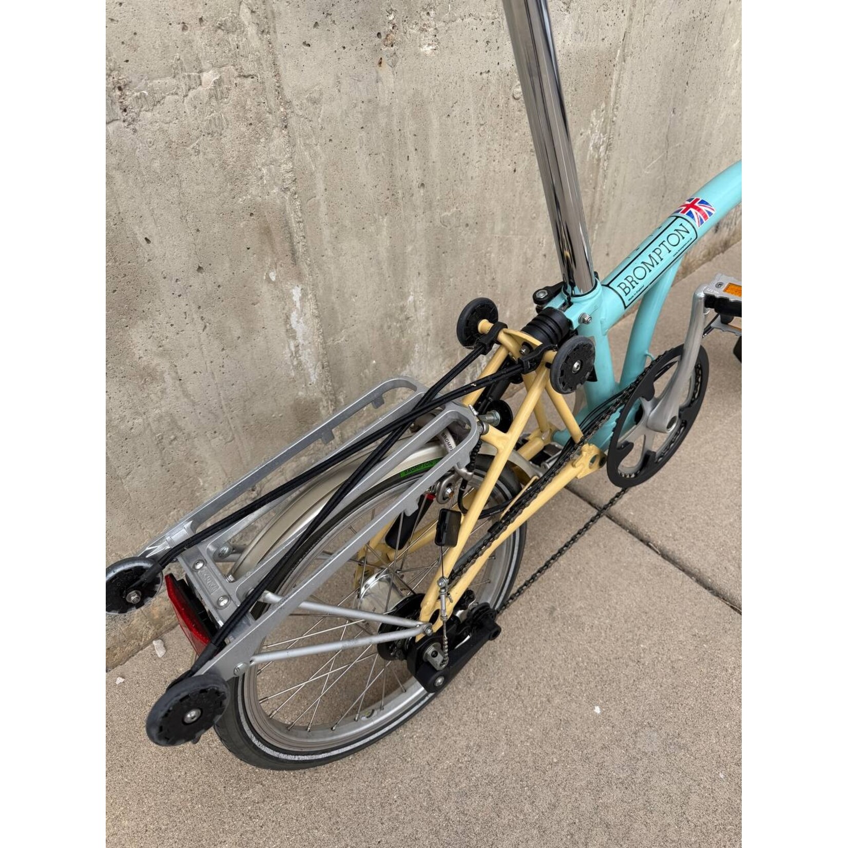 Brompton C line 6 speed Turkish Green M handlebar pre-owned