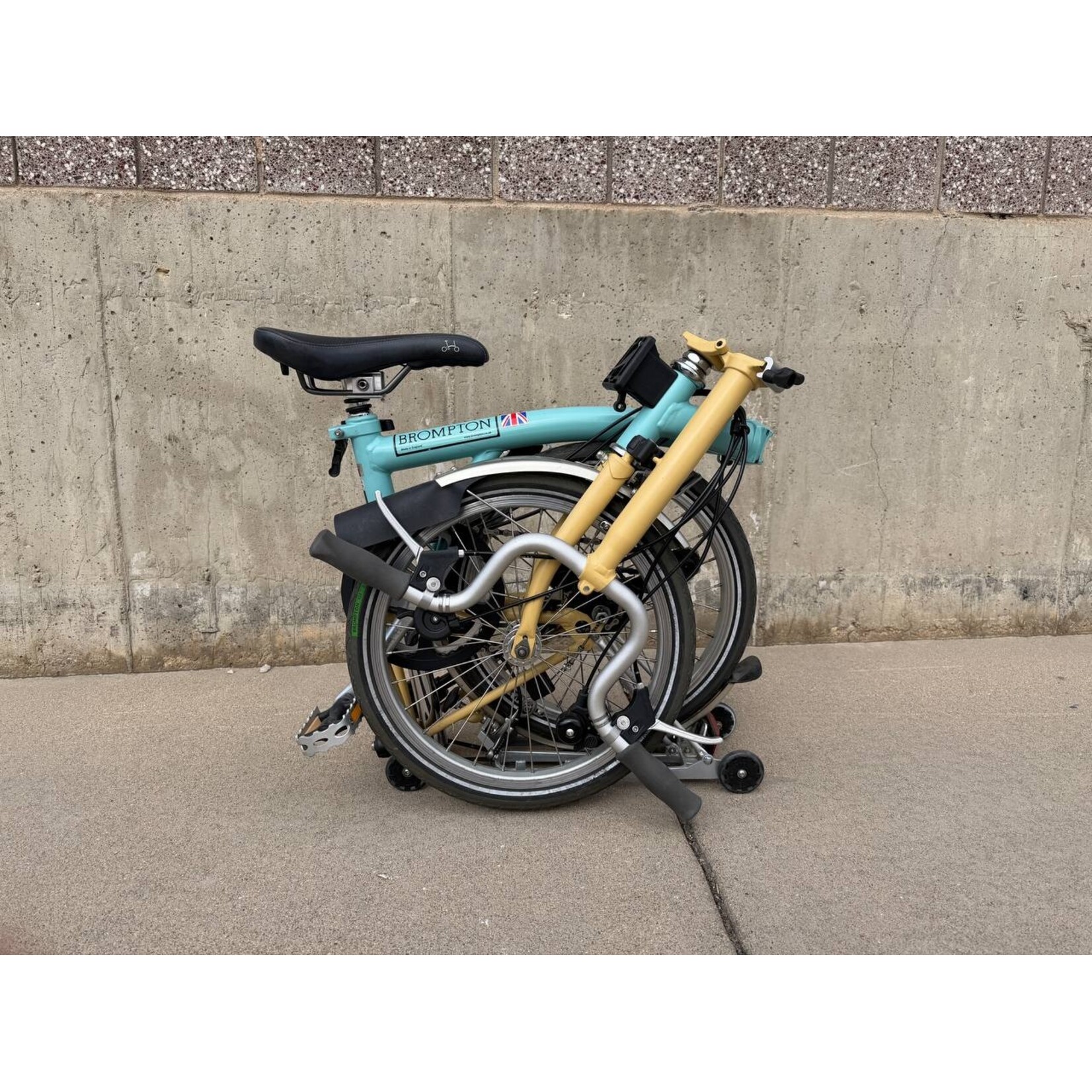 Brompton C line 6 speed Turkish Green M handlebar pre-owned