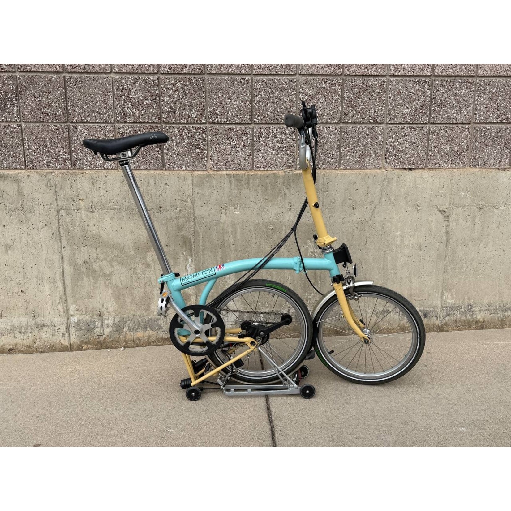 Brompton C line 6 speed Turkish Green M handlebar pre-owned