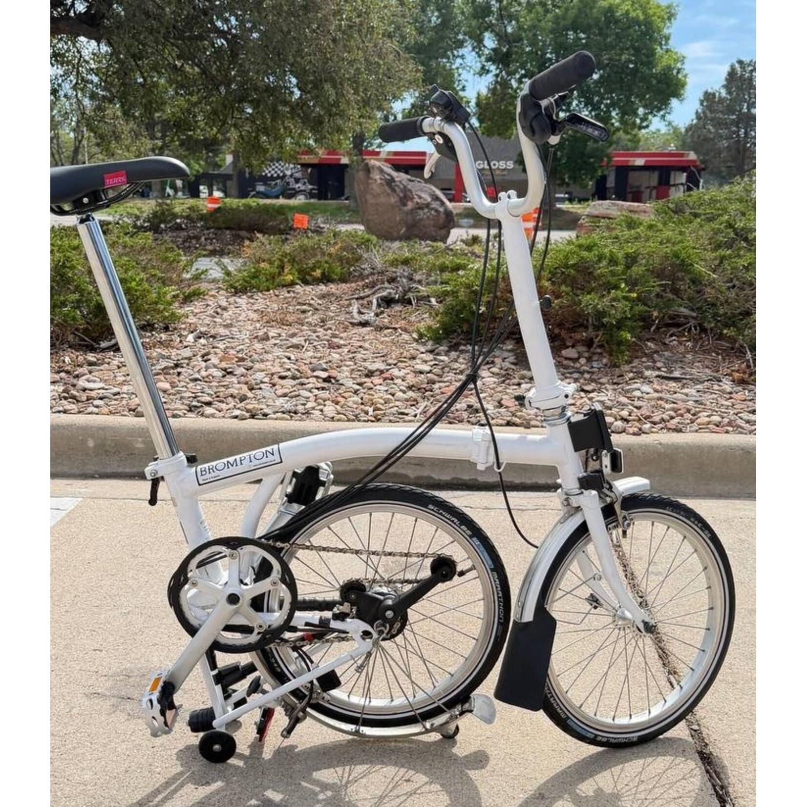 Brompton C line 6 speed M handlebar White Pre-owned