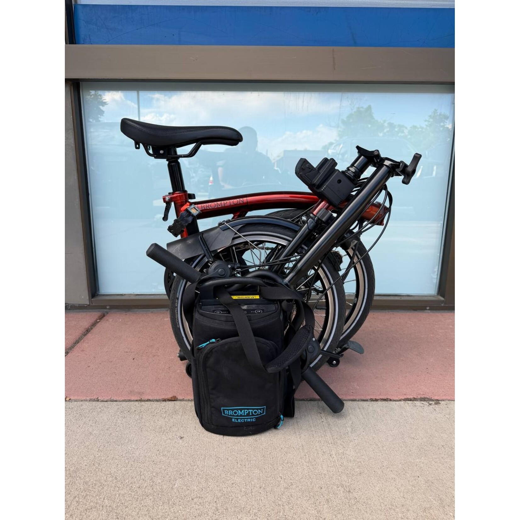 Brompton Brompton Electric Flame Lacquer C Line Explore High Handlebar - pre-owned