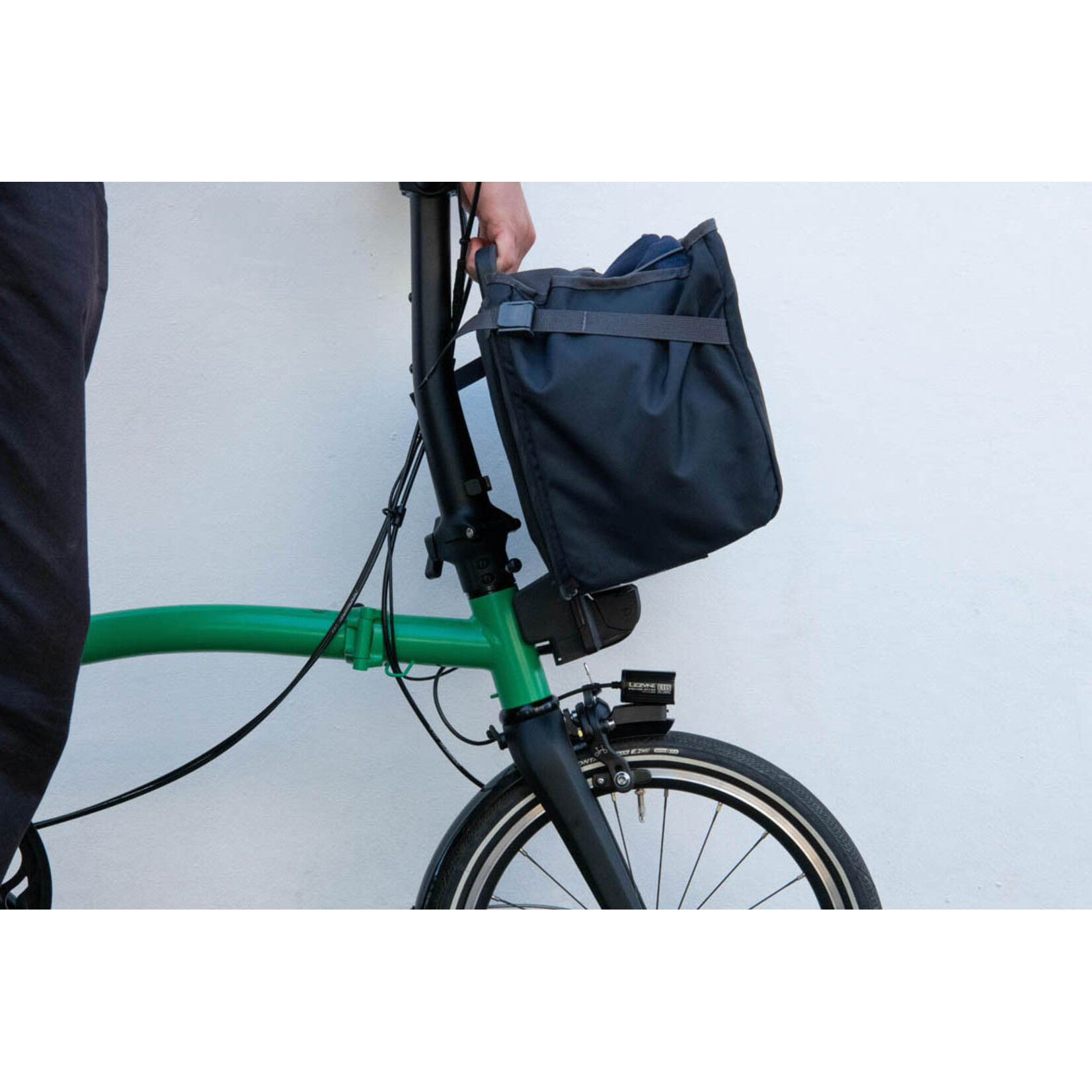 Brompton Electric Basket L Black