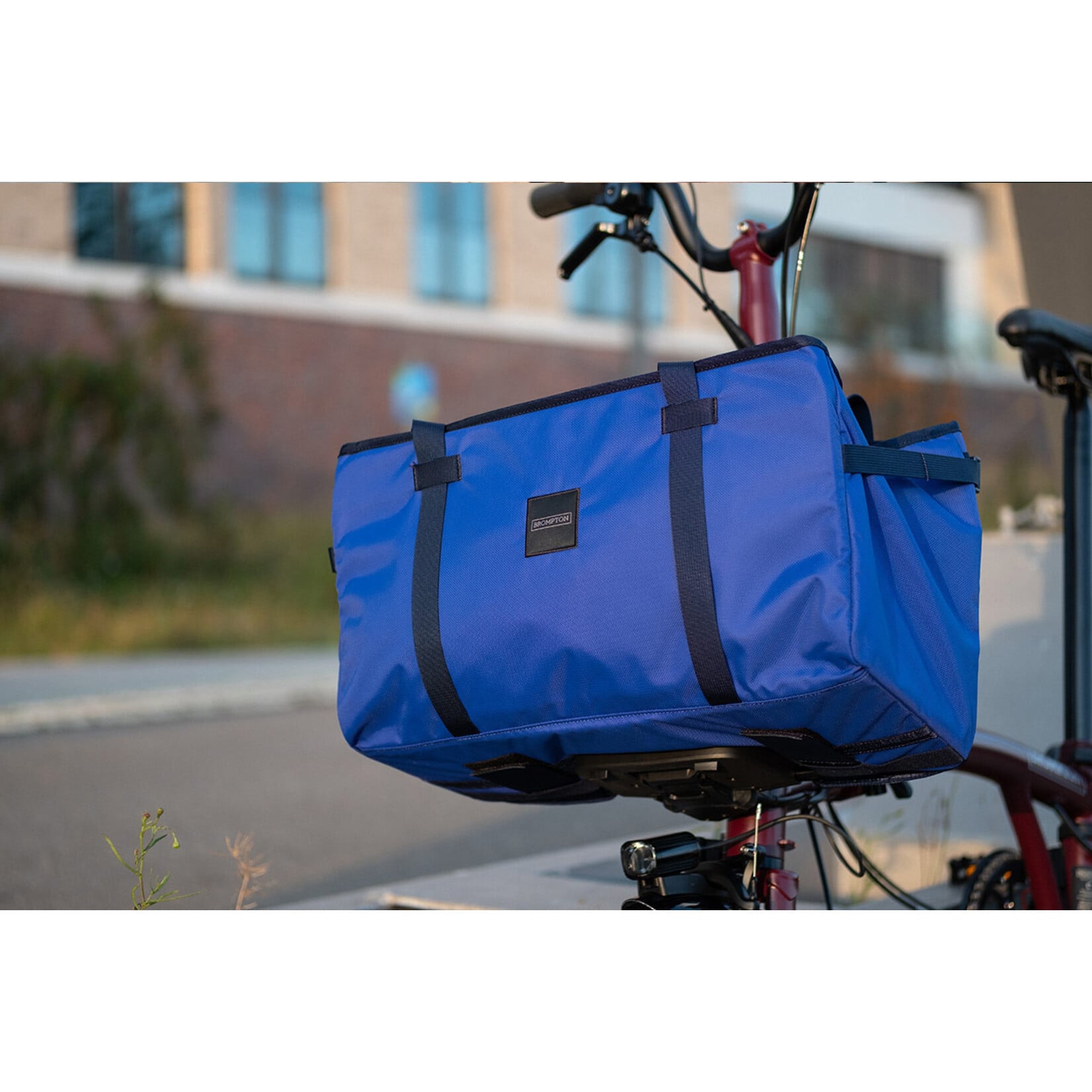Brompton Electric Basket L Blue