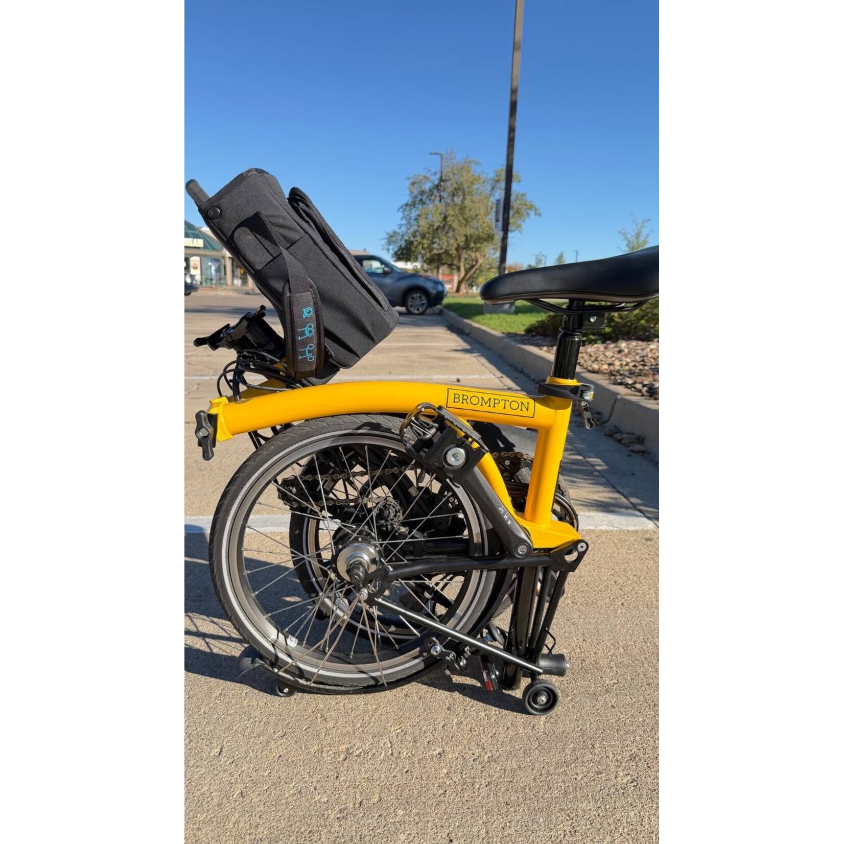 Brompton Brompton Electric Bumblebee Yellow C Line Explore High Handlebar - pre-owned