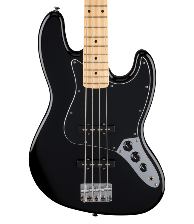 Fender Standard Jazz Bass - Maple Fretboard, Black