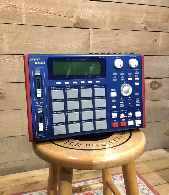 Akai MPC1000 Music Production Centre v2.0 (Used)