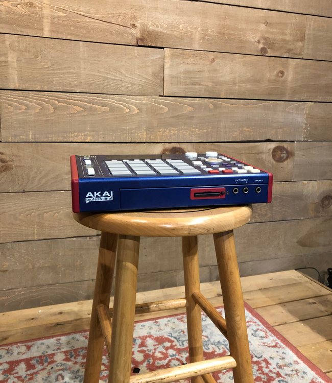 Akai MPC1000 Music Production Centre v2.0 (Used)