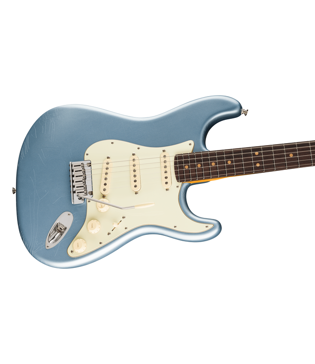 Fender American Ultra Luxe Vintage '60s Stratocaster - Rosewood Fretboard, Ice Blue Metallic