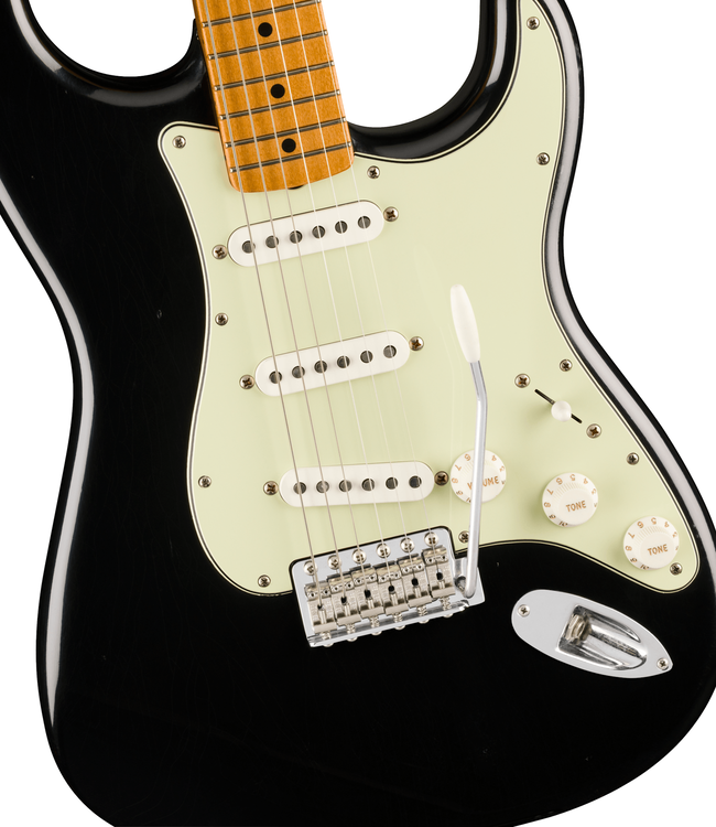 Fender Vintera II Road Worn '60s Stratocaster - Maple Fretboard, Black