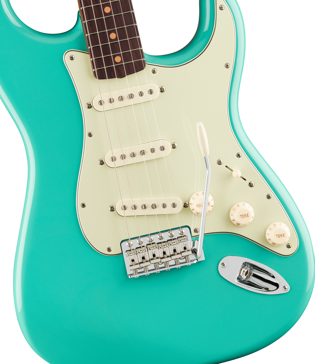 Fender Vintera III Early '60s Stratocaster - Rosewood Fretboard, Sea Foam Green