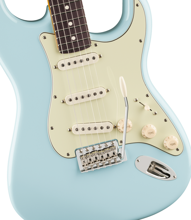 Fender American Professional Classic Stratocaster - Rosewood Fretboard, Daphne Blue