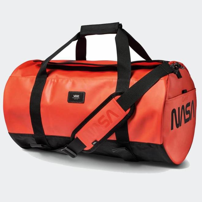 Vans Nasa x Vans Duffelbag Space Orange Vans Nasa x Vans Duffelbag Space Orange