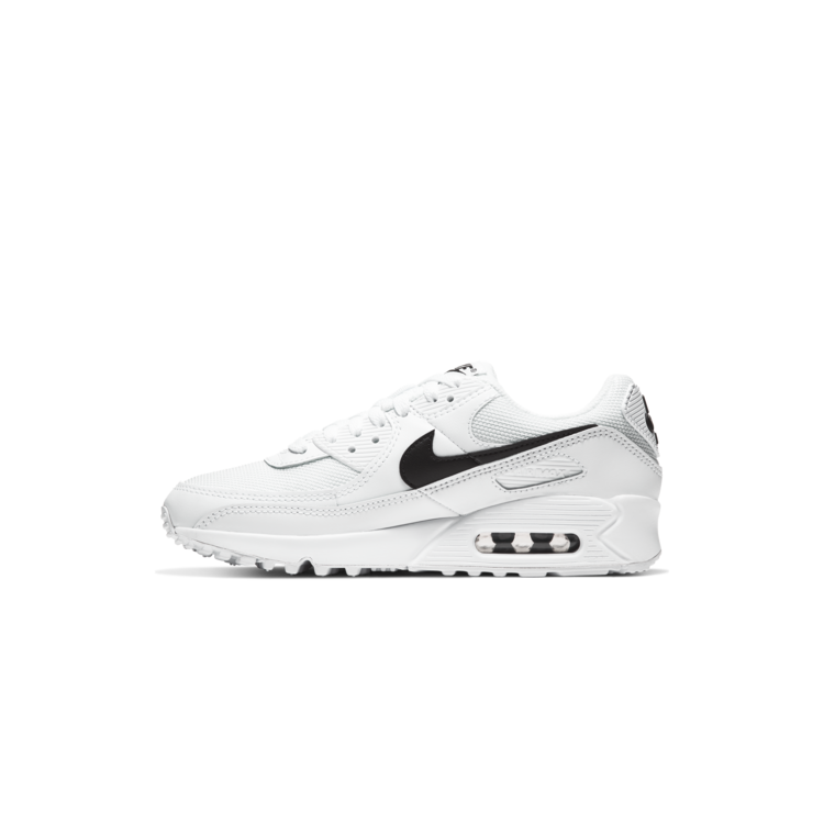 white and black nike womens trainers