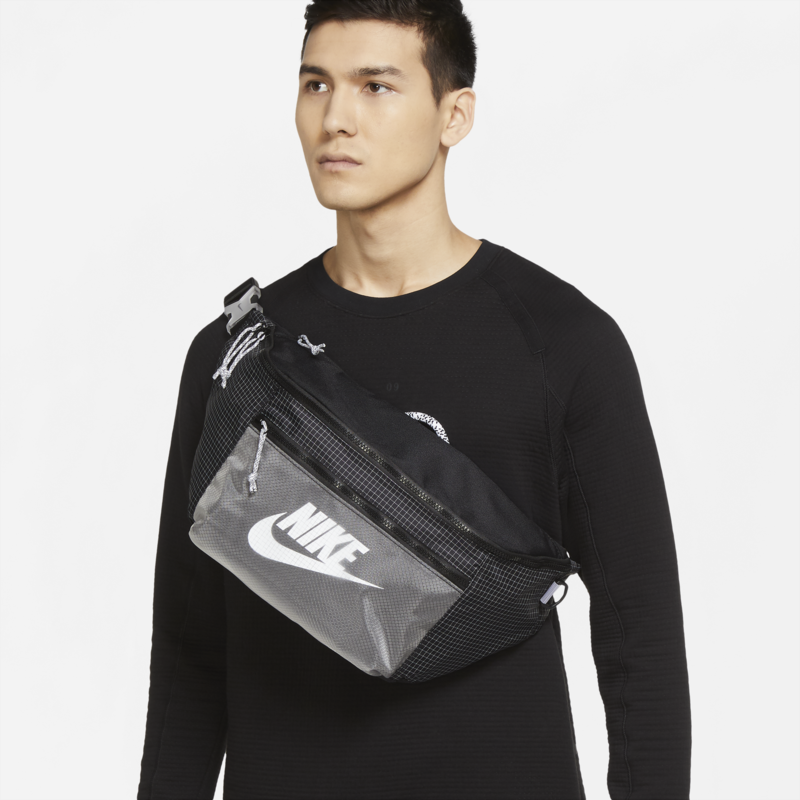 Nike Nike Tech Waist Bag Silver/Black CV1411 010