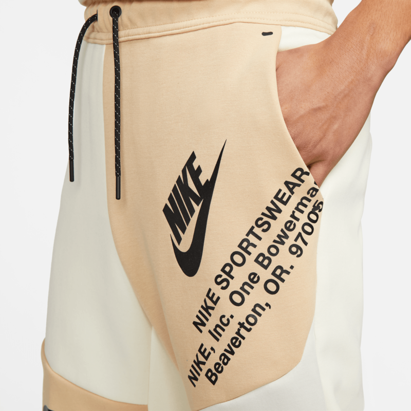 Nike Nike Sportswear Tech Fleece SESAME/COCONUT MILK/LIGHT BONE/BLACK DM6480 252