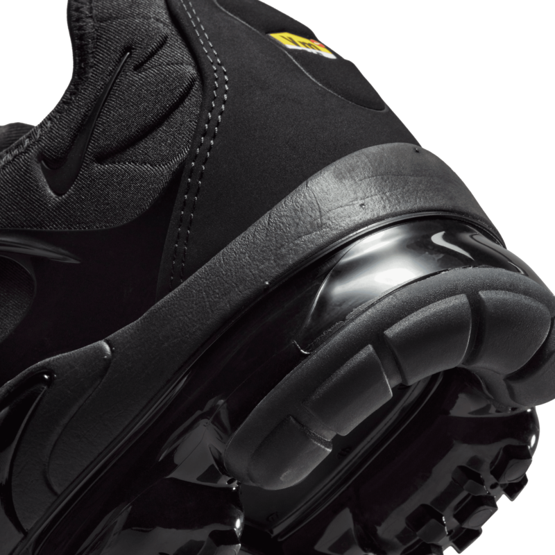 Nike Nike Vapormax Plus 'Triple Black' 924453 004
