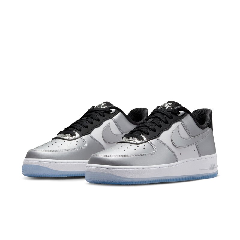 Nike Wmn's Nike Air Force 1 '07 SE Metallic Silver DX6764-001