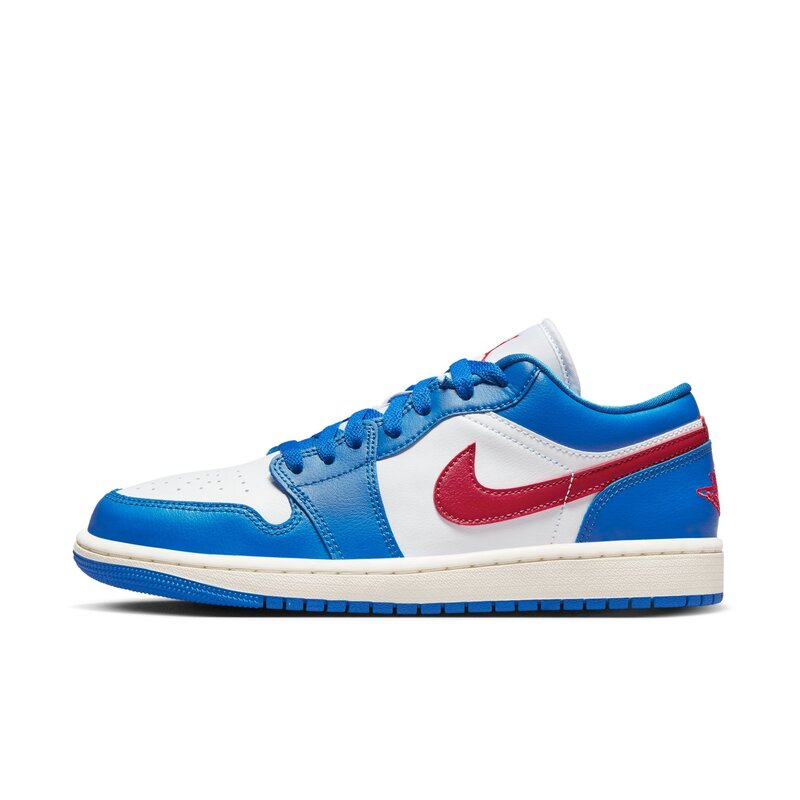https://www.samtabak.com/fc/wmns-air-jordan-1-low-royal-blue-white-red-dc0774.html