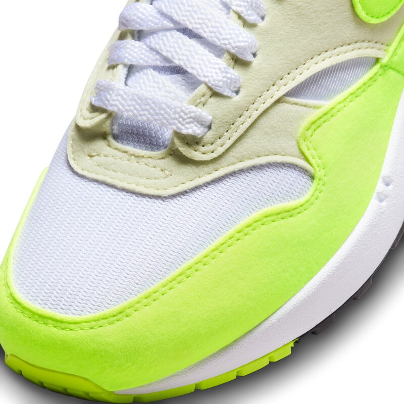 Nike Wmns Air Max 1 "Volt Suede" DZ2628-100