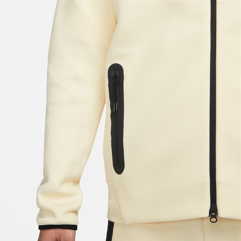 Nike Nike Tech Fleece Jacket 'Coconut' FB7921-113