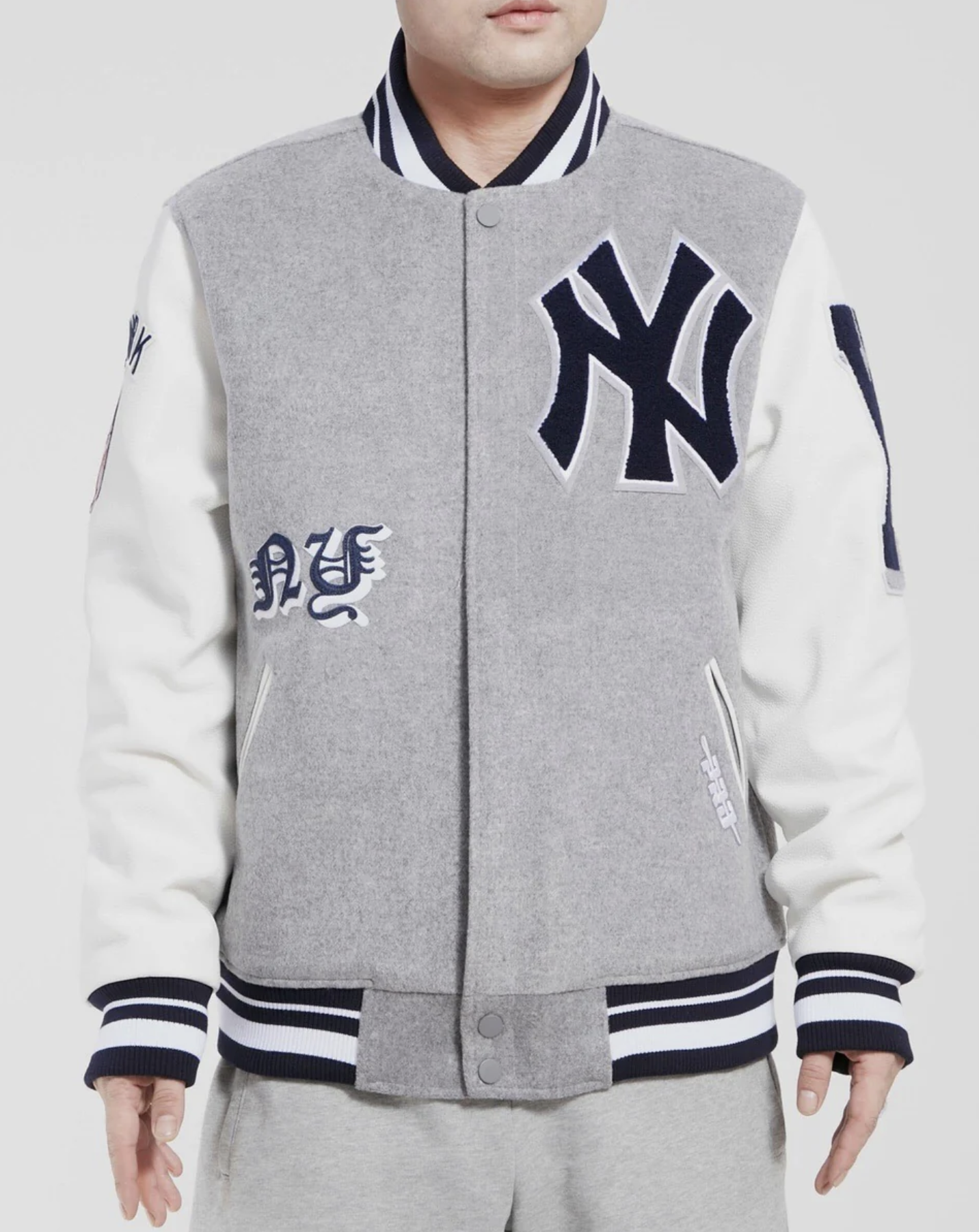 NEW YORK YANKEES TRIPLE BLACK VARSITY JACKET (BLACK) – Pro Standard