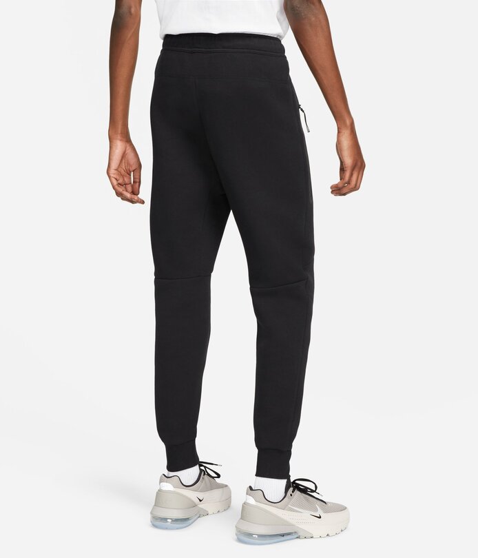 Nike tech joggers best sale black