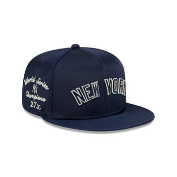 New Era New Era 950 9Fifty Satin Script New York Yankees Snapback Navy 60487309