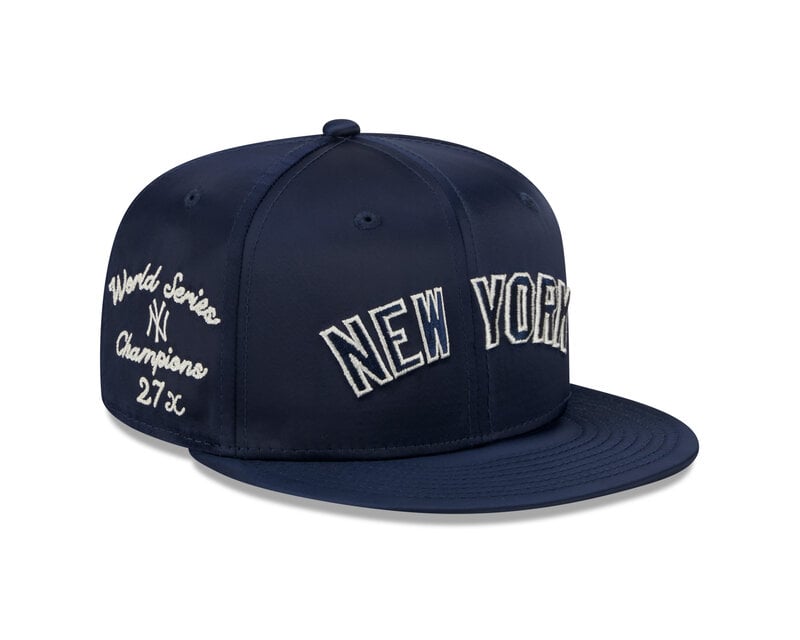 New Era New Era 950 9Fifty Satin Script New York Yankees Snapback Navy  60487309