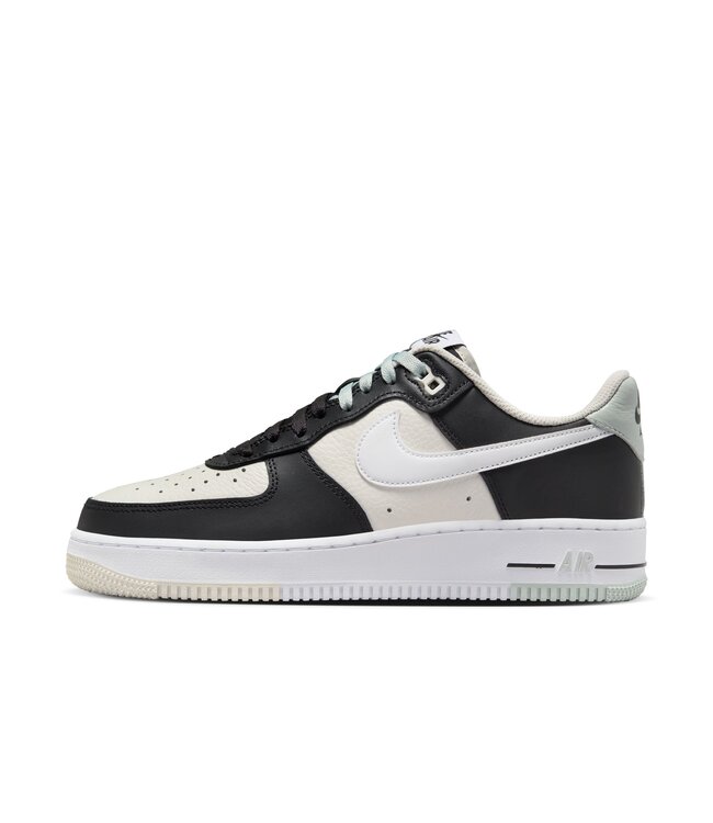Nike air force split black and white sale