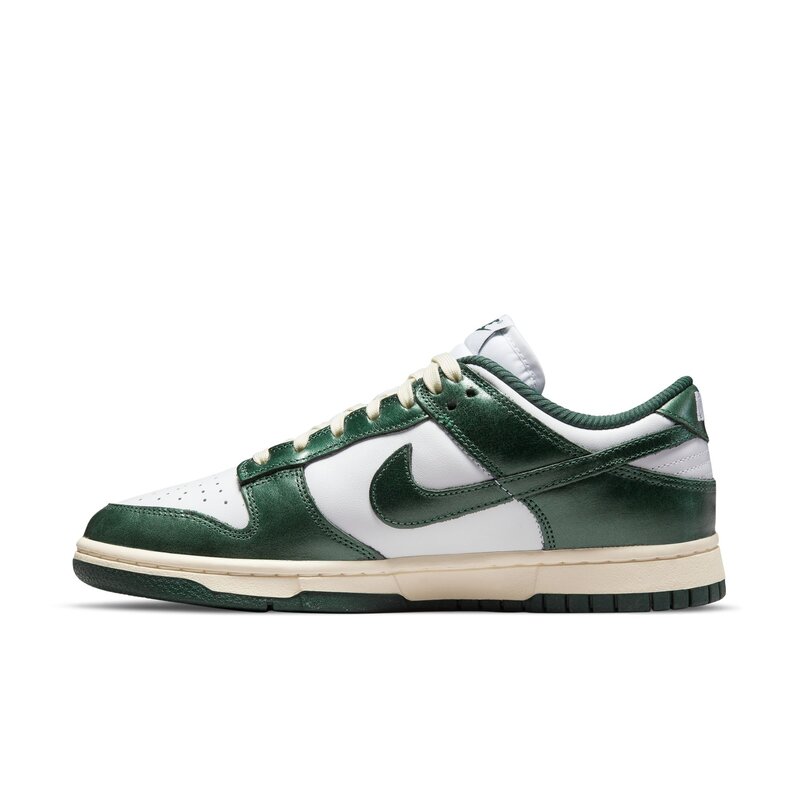 Nike green best sale womens