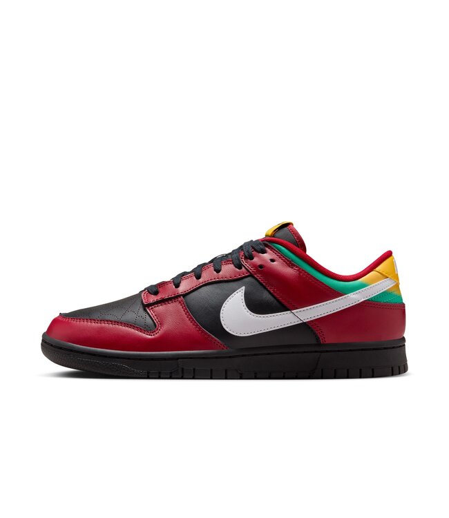 Gold nikes mens deals