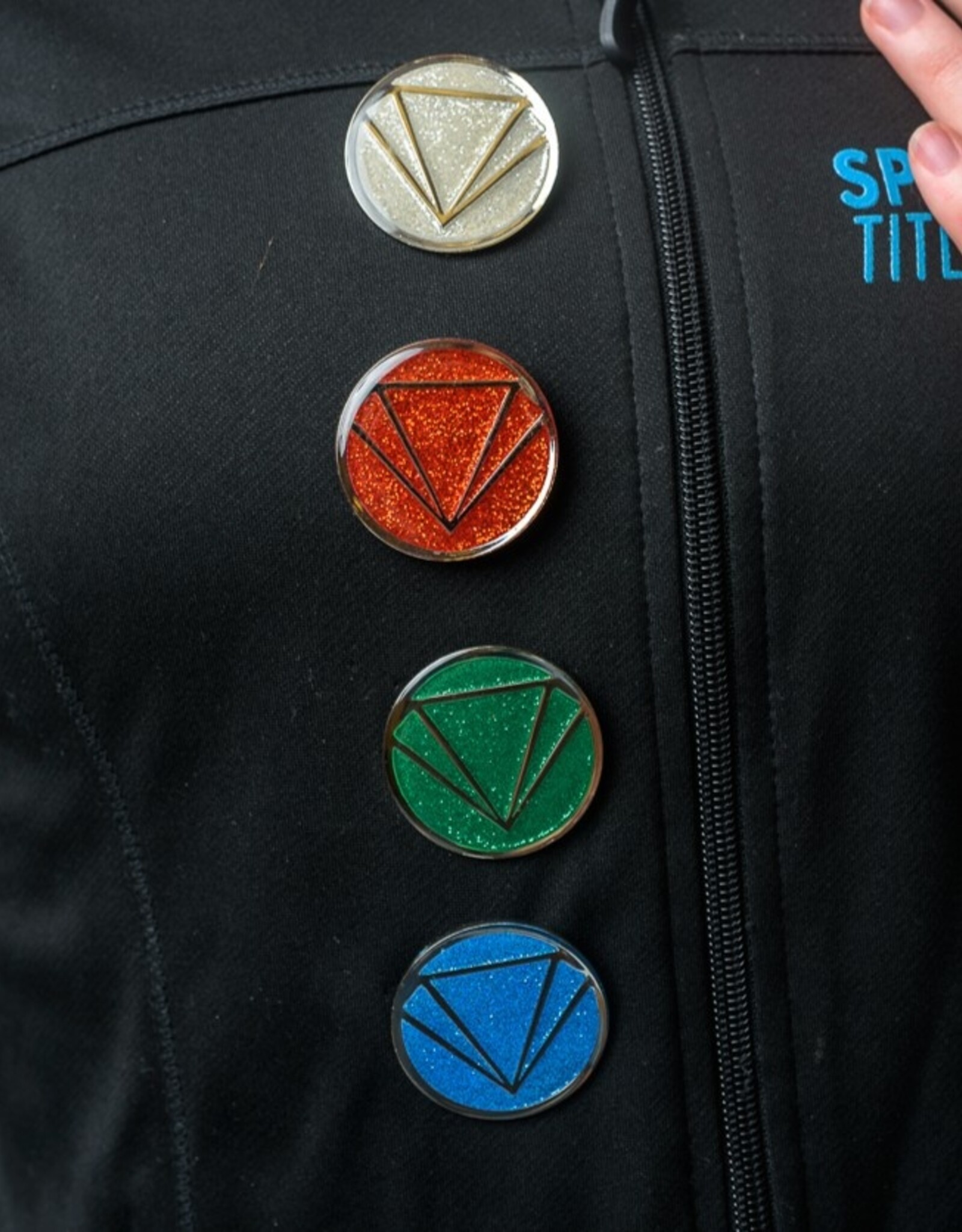 AWARD PIN