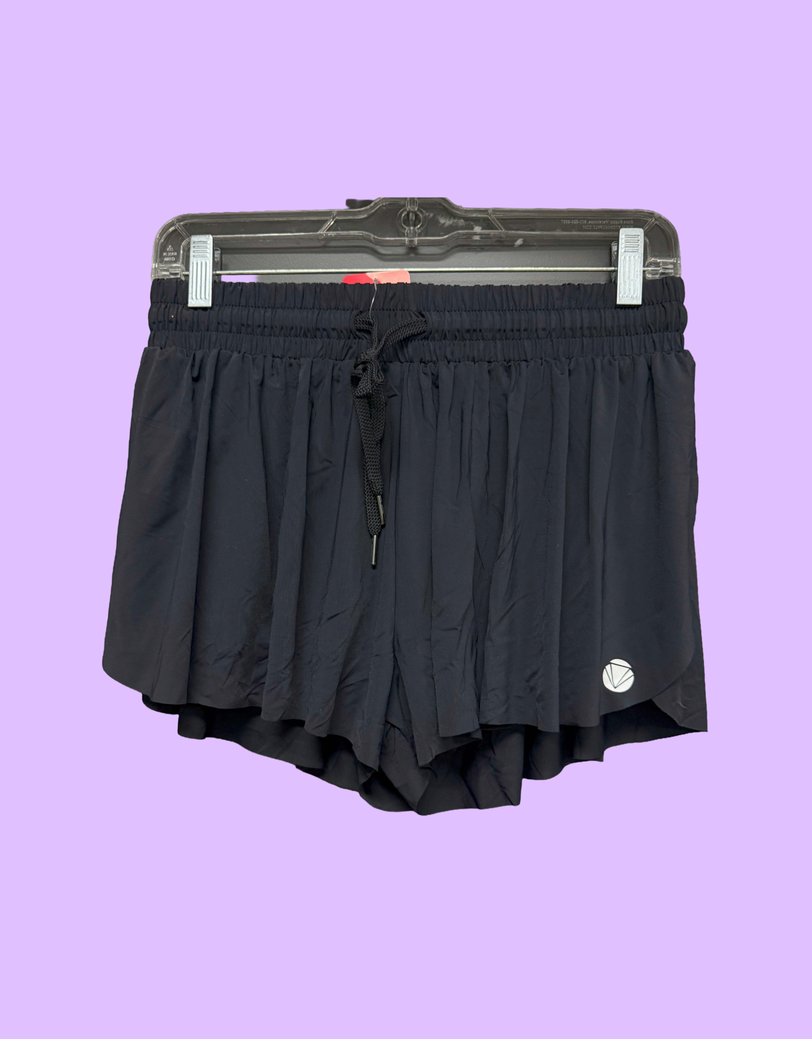 SPOTLIGHT YOGA SHORTS